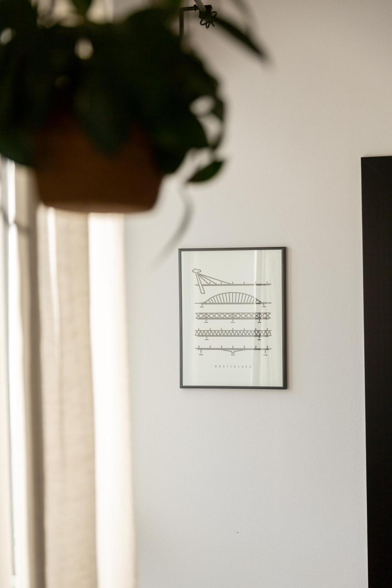 Evergreen - Old Town Spacious Stylish Apartment With Ac And One And A Half Bath, Baby & Kid- Friendly Bratislava Esterno foto